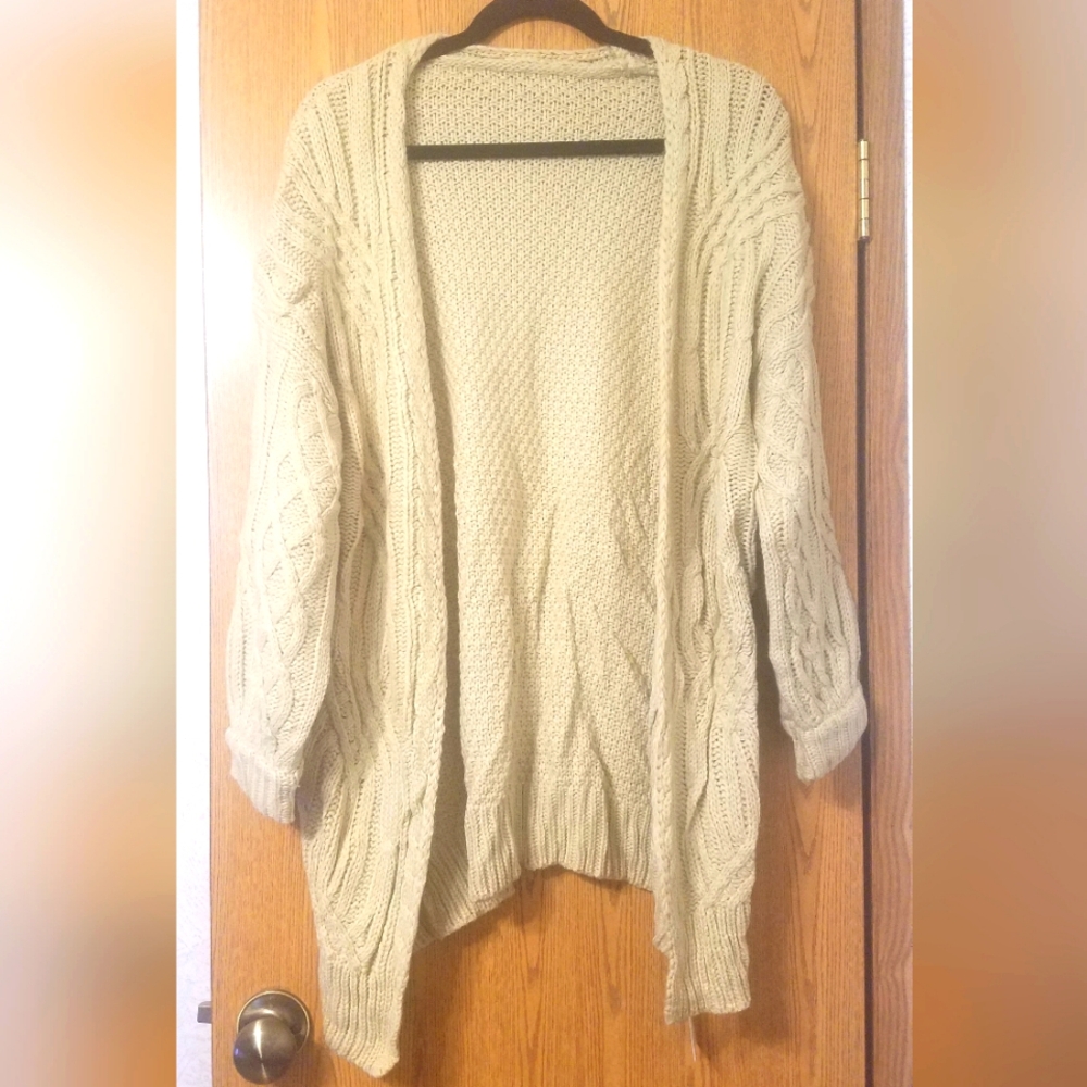 NWT Cupshe Cozy Cream Cable Knit Sweater Size Small